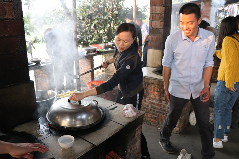 永明光伏農(nóng)家樂集體活動(dòng)
