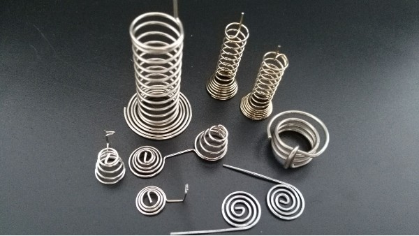 怎樣選優(yōu)質(zhì)的電池彈簧
