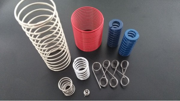 壓縮彈簧后，彈簧品質會變重嗎？